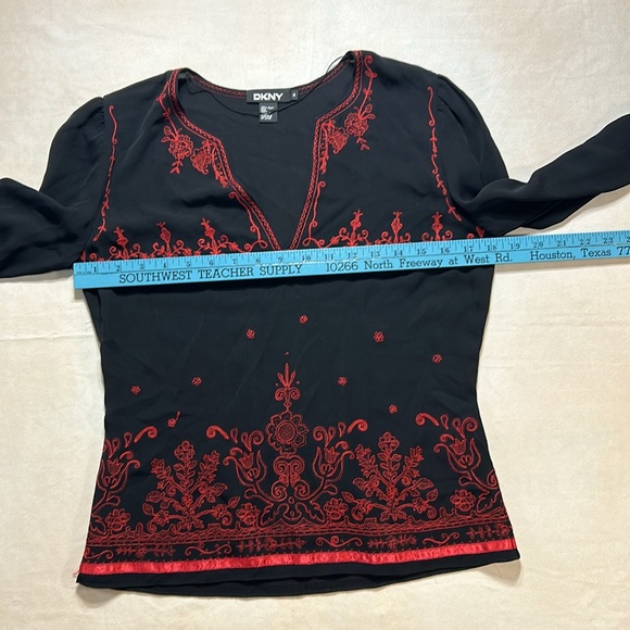 DKNY top - Picture 5 of 6